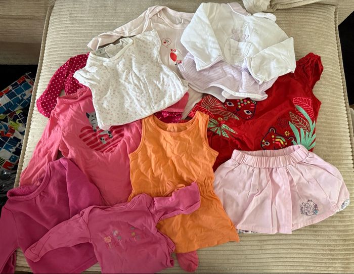 Lot de vêtement bébé fille 1 a 3 mois - photo numéro 4
