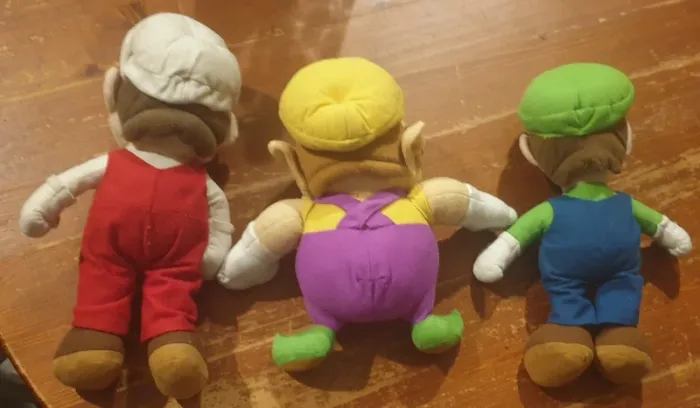 Lot 3 peluches Super Mario, Luigi, Wario - photo numéro 2