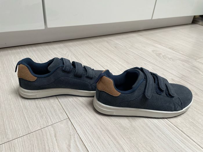 Chaussures enfant à scratch Pointure 34 Neuves - photo numéro 3