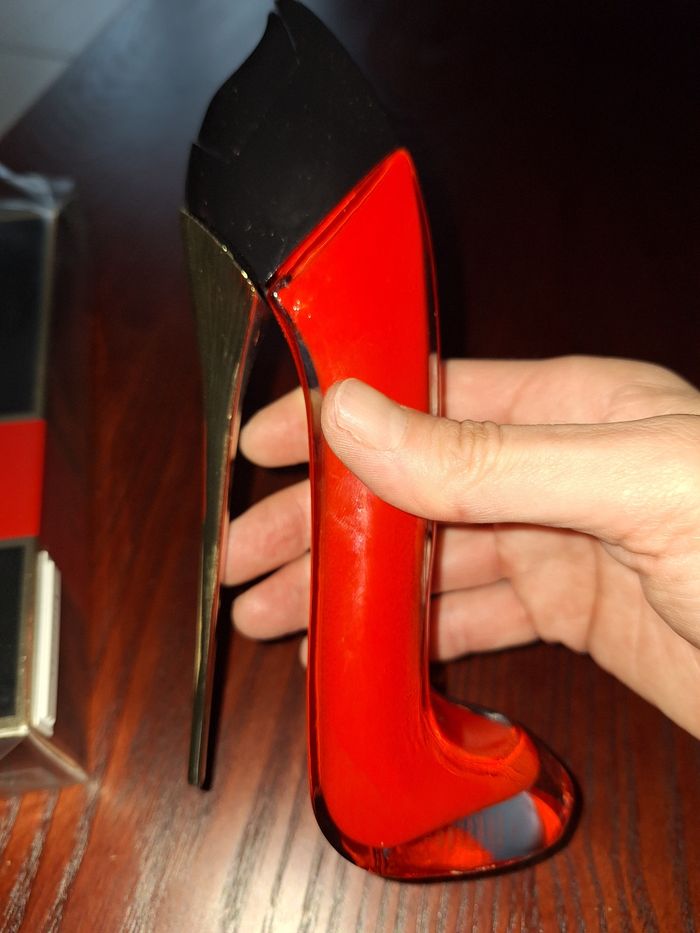 Parfum very good girl - photo numéro 2