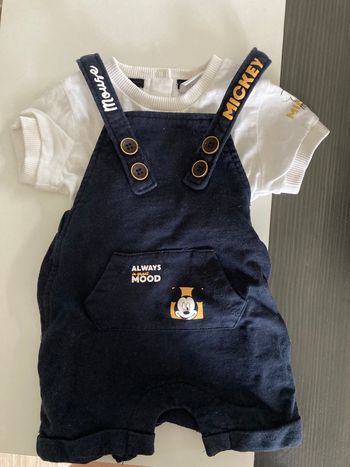 Ensemble Disney Salopette short t shirt