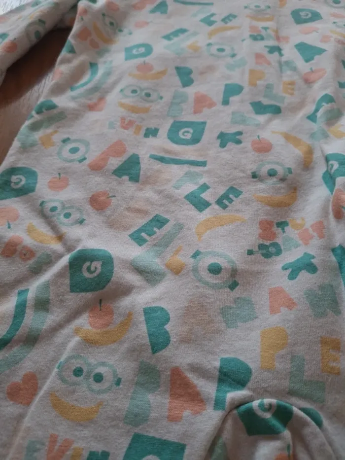 Pyjama minions mixte taille 24 mois - photo numéro 2
