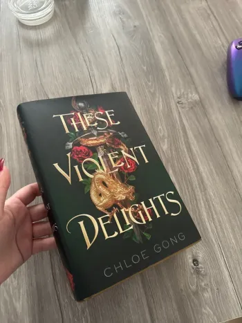 Chloe Gong - These Violent Delights (lire description)