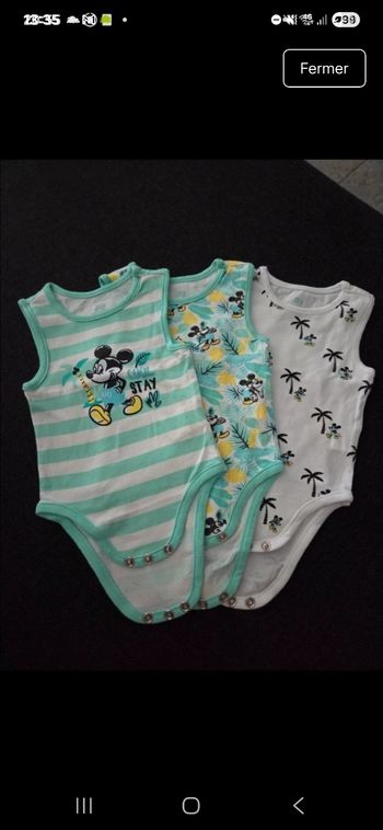 Lot 3 bodies sans manche neuf