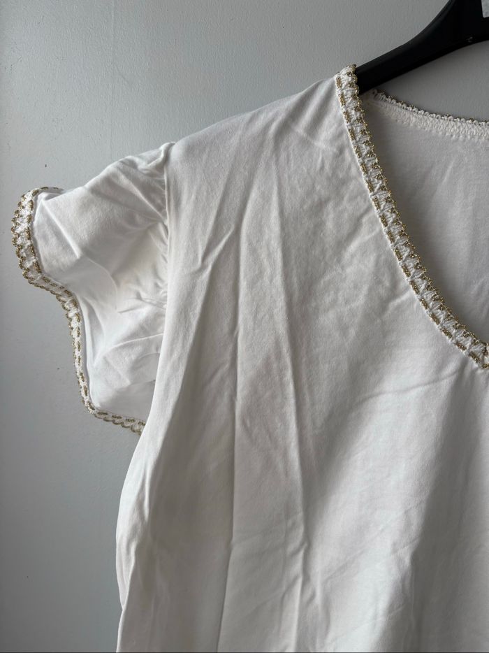 Tee-shirt blanc détails doré - photo numéro 2