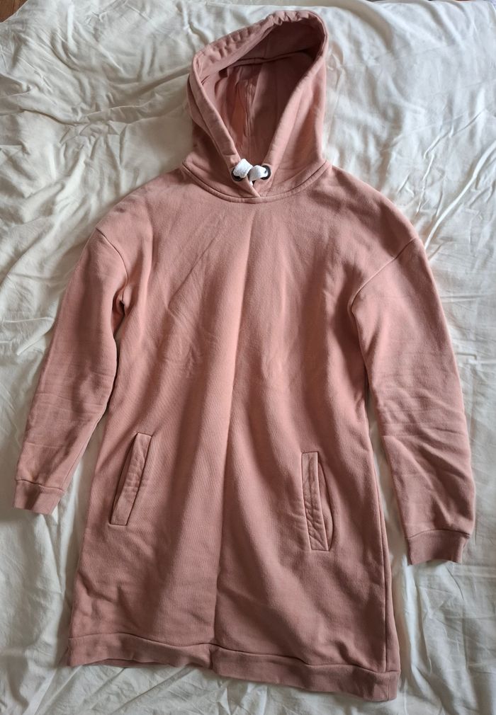 Robe pull rose poudrée