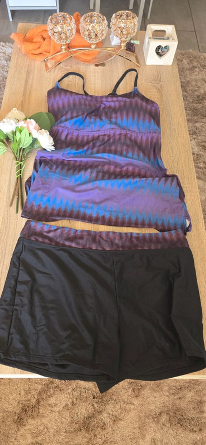 Maillot de bain 2 pièces t-shirt et shorty taille 3XL