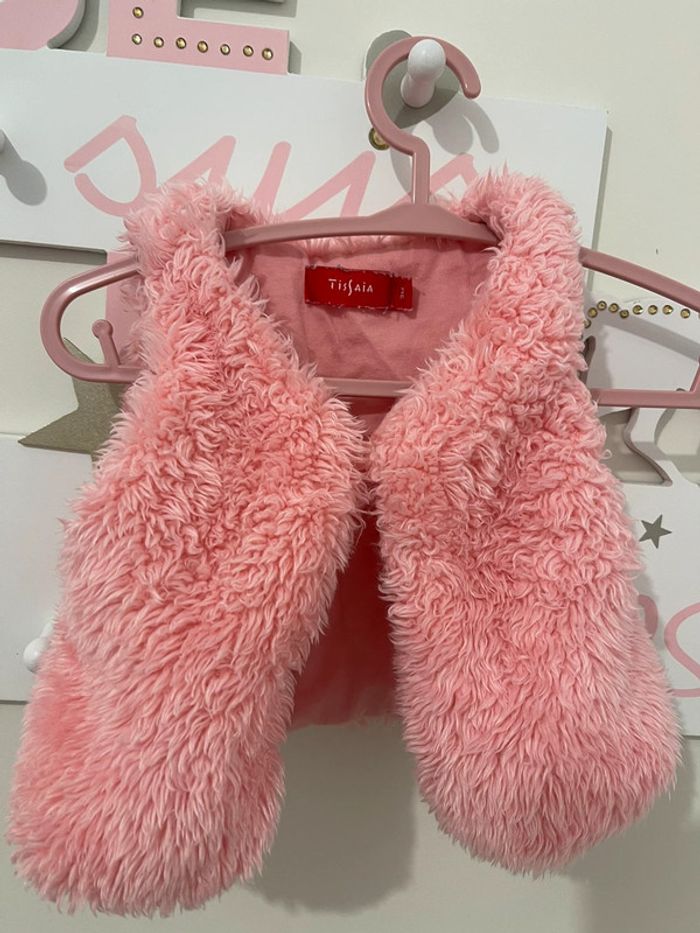 Lot de 4 petits gilets fourrure 3 mois - photo numéro 7