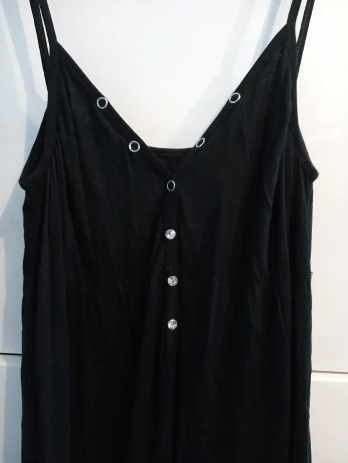 Robe noire - photo numéro 2