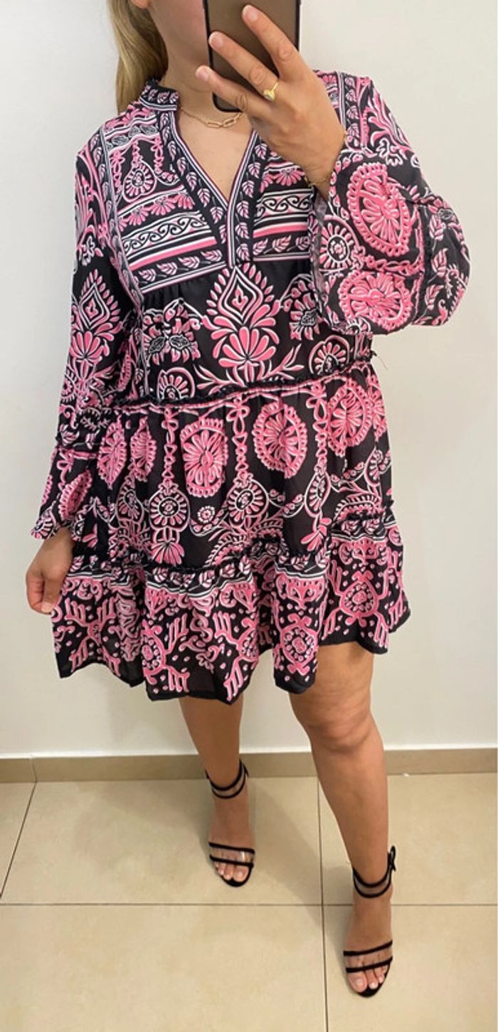 🖤💗 Robe courte à imprimé rose & noir  Jus de Pom 💗🖤 - photo numéro 2