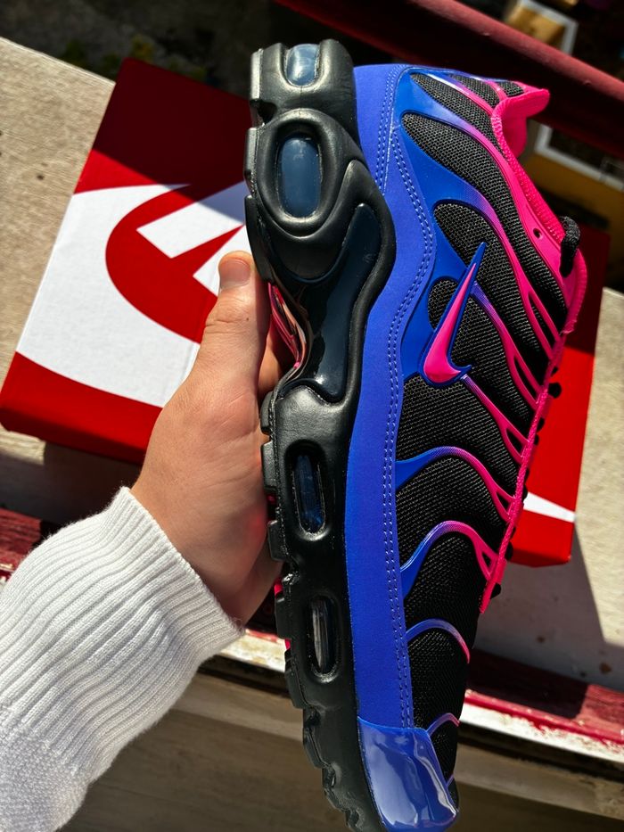 Nike Air Max Plus Noir/Racer Blue/Salsa Red/Hyper Pink - Taille 43 - Neuves - photo numéro 8