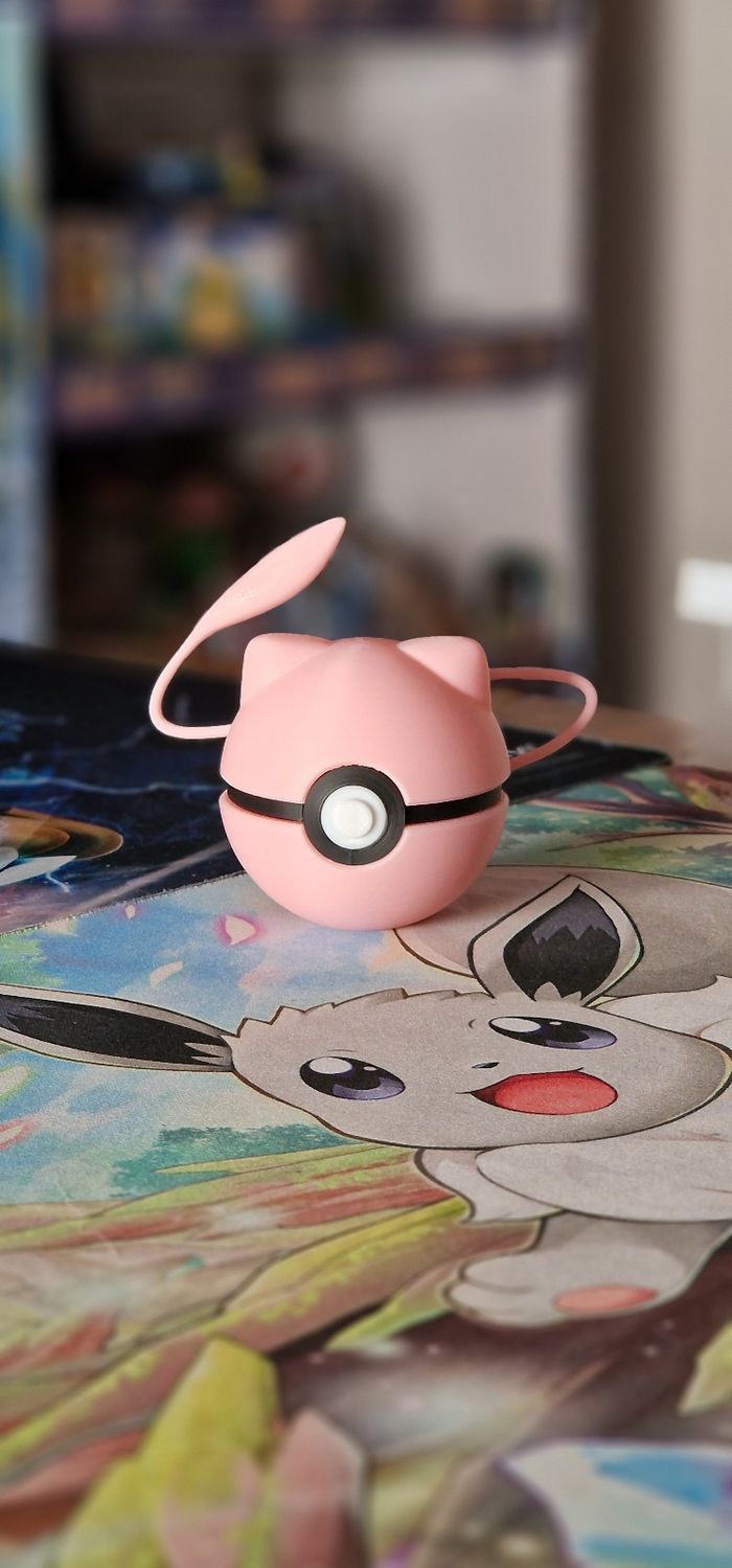 Fan art Pokéball imprimée en 3D - Modèle inspiré de Mew - photo numéro 5