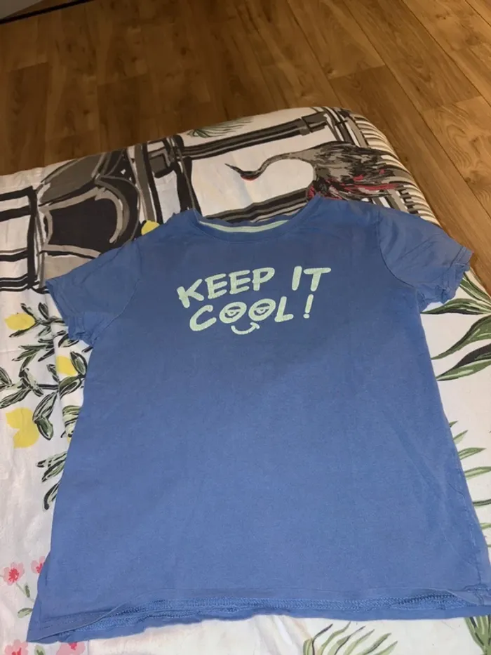 tee shirt