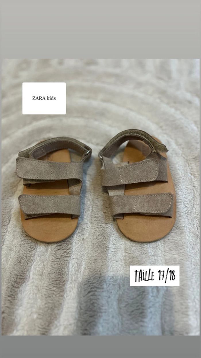 Sandales Zara taille 17/18