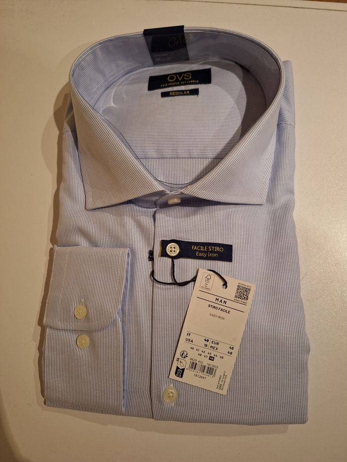 Chemise à fines rayures bleu clair et blanc neuve OVS 48
