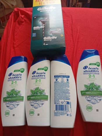 Lot de produits de beauté homme ( 4 shampooings h&s et produit de visage gillette )à 25€ avec le code 
SORCIERE30
Le lot passe à 17,50€
