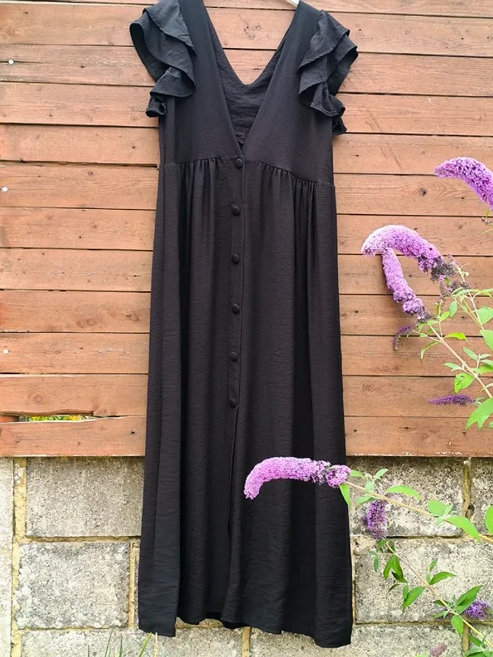 Robe longue bohême noire avec volants et dos boutonné TU 38 à 46 - photo numéro 9