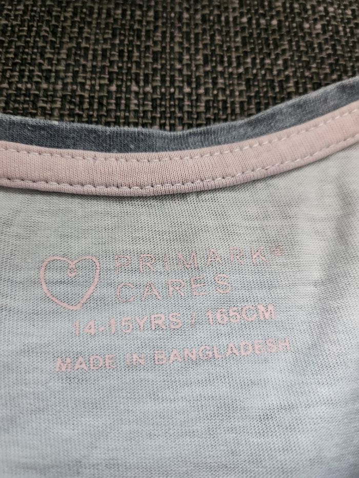 Tee shirt fille taille 14/15 ans - photo numéro 2