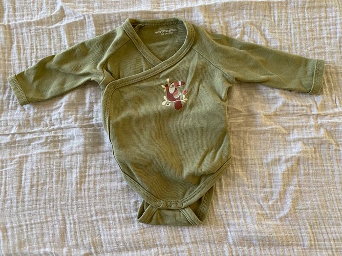 Body 1 mois (54cm)