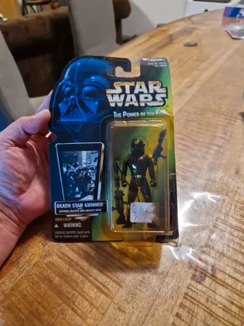 Figurine Star Wars Le pouvoir de la force artilleur étoile de la mort