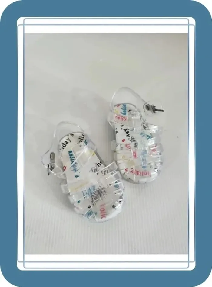 Chaussures bébé, taille 18, très bon état