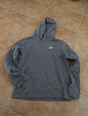 pull Nike