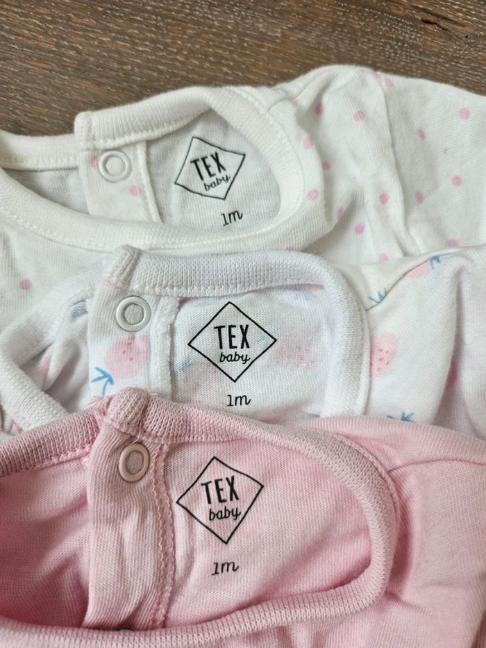 Lot 3 pyjamas 1 mois - photo numéro 9