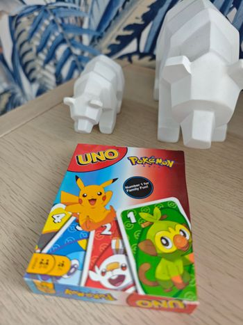 Jeu de société neuf pokémon pickachu uno