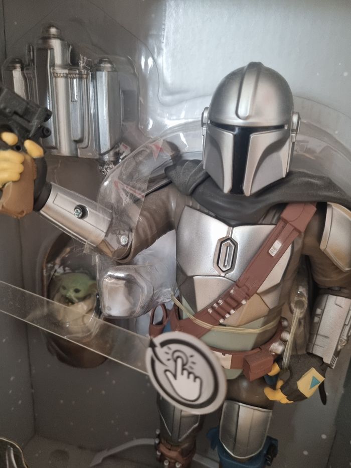 Figurine Mandalorian avec Baby Grogu - photo numéro 5