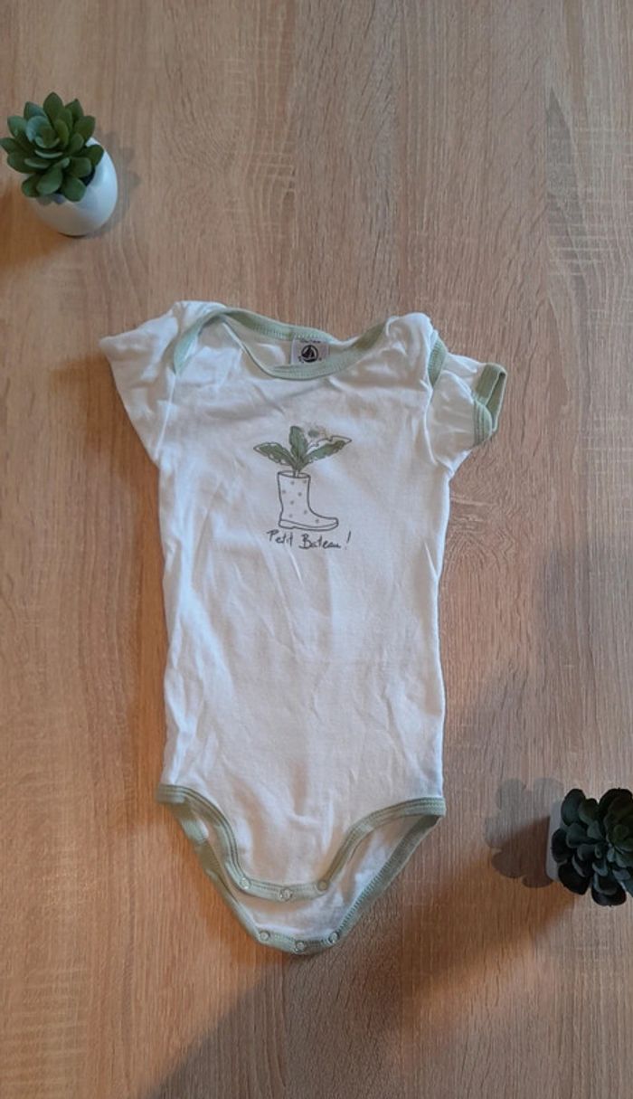 Lot de bodies petit bateau - photo numéro 4