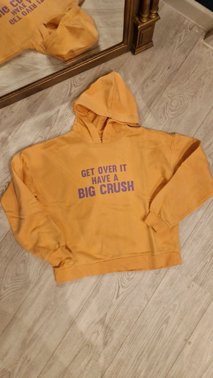 Sweat à capuche saumon imprimé mauve Kiabi 💫 Taille S