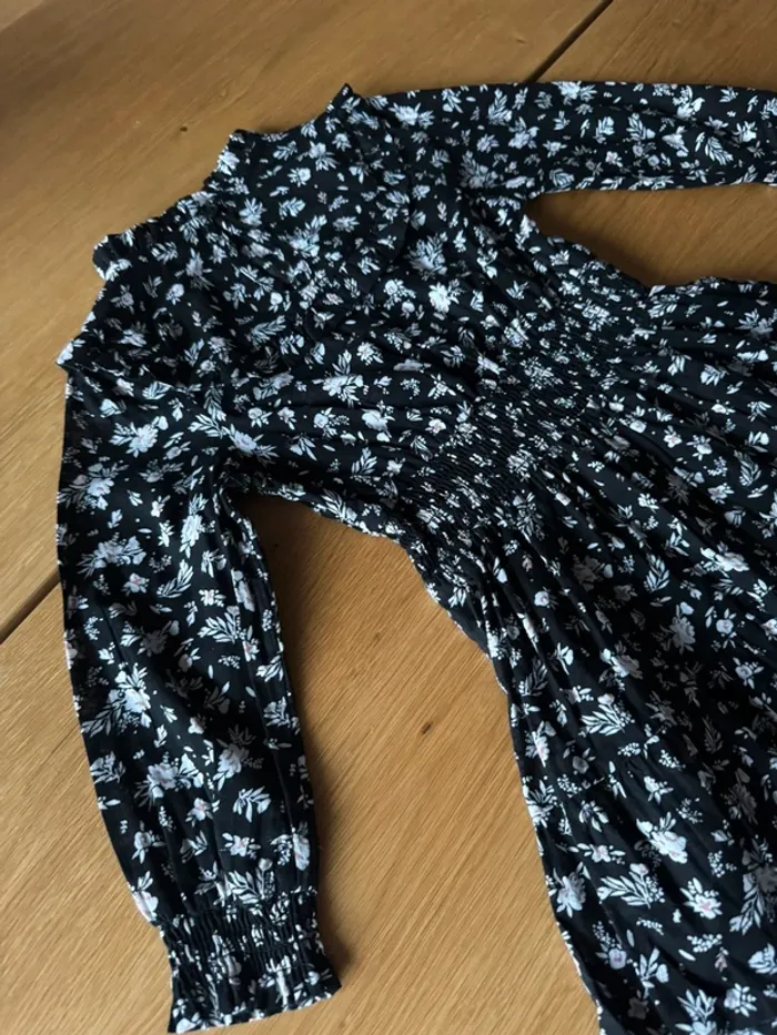 Robe ML fluide fond noir et petites fleurs blanches - Taille 4 Ans - photo numéro 8