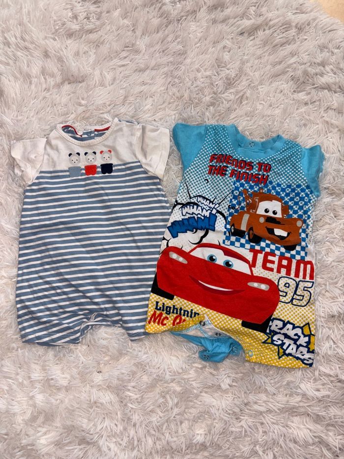 Lot de 2 combishorts 6 mois
