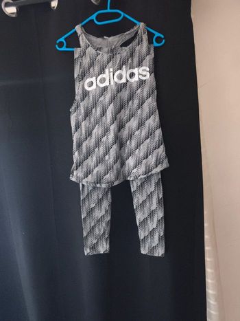 Ensemble adidas