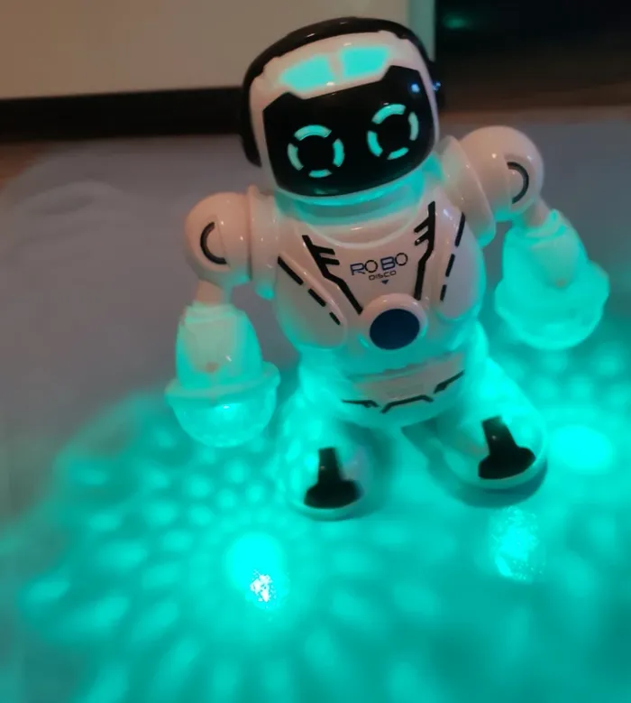 Robot dancing - photo numéro 6