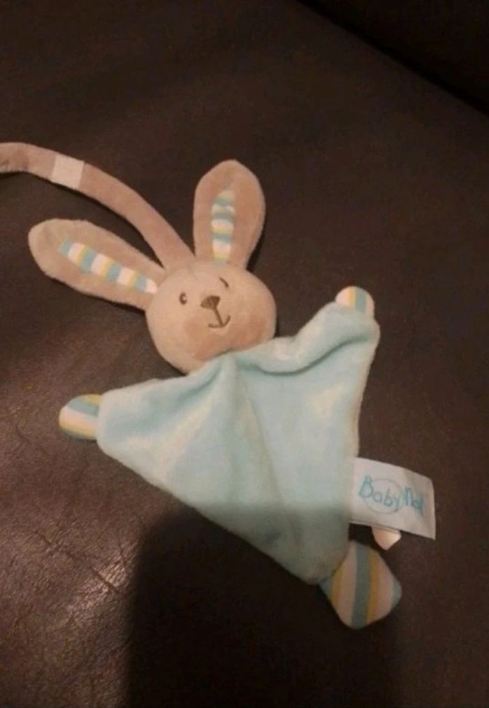 Mini doudou attache tétine - photo numéro 2