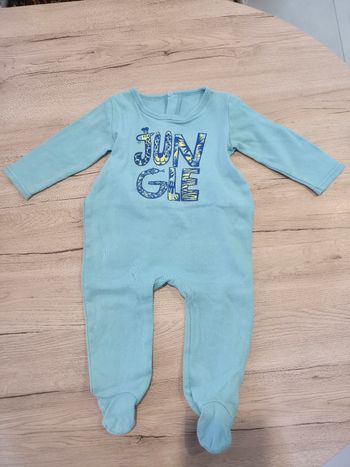 Pyjama 1 pièce bleu, 18 mois.