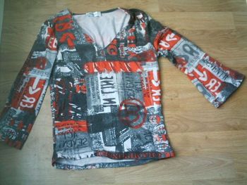 Tee shirt XANAKA rouge gris noir graffitis taille 36 BE