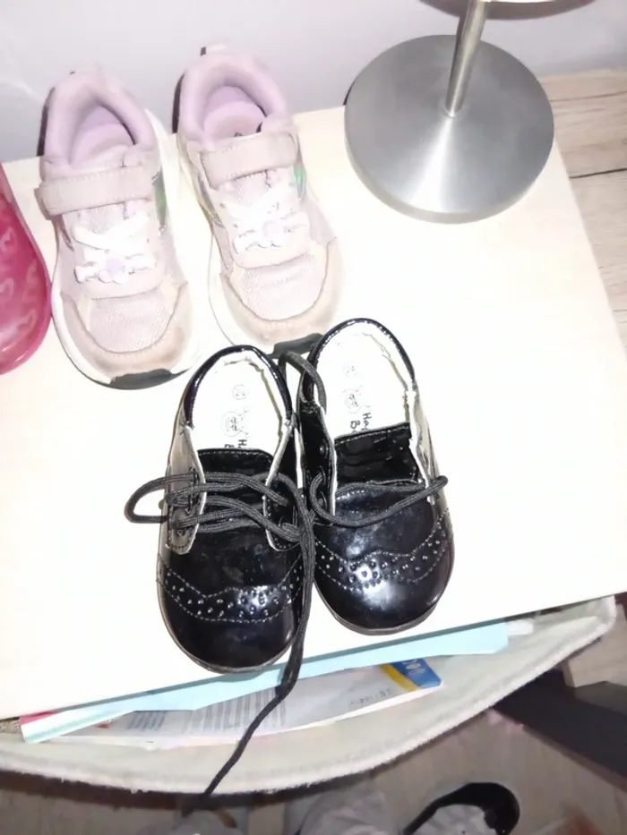 Lot chaussures 22 - photo numéro 2