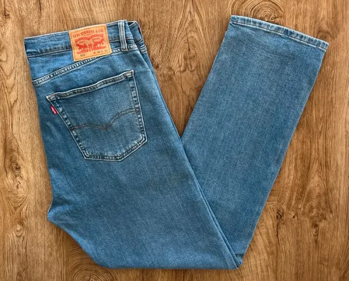 Jean/pantalon bleu Levi's 505 pour homme, taille : W 36 L 32 (46 taille française) - photo numéro 2