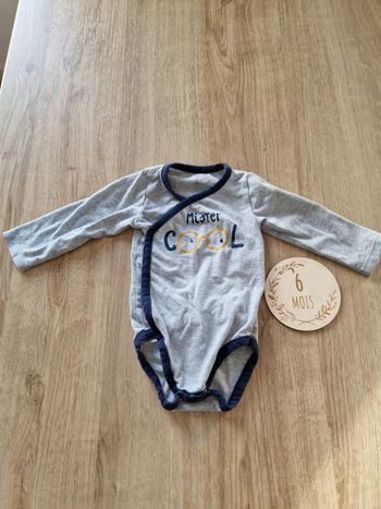 Body bébé cache-cœur manches longues 6 mois "Mister Cool" - Orchestra