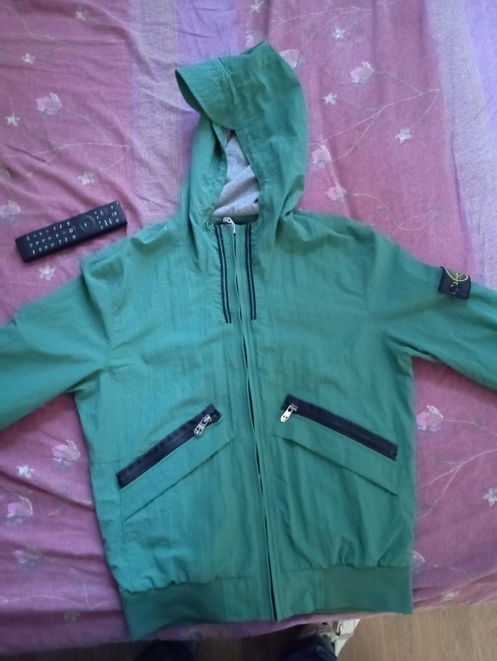 Veste légère taille l. de marque stone Island - photo numéro 2