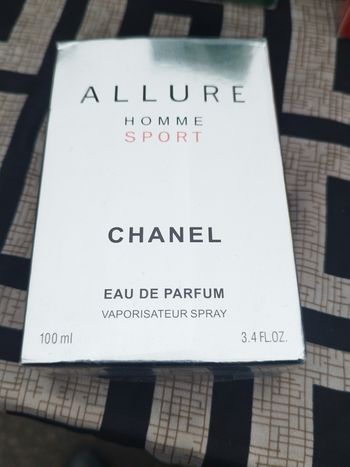 Parfum homme.