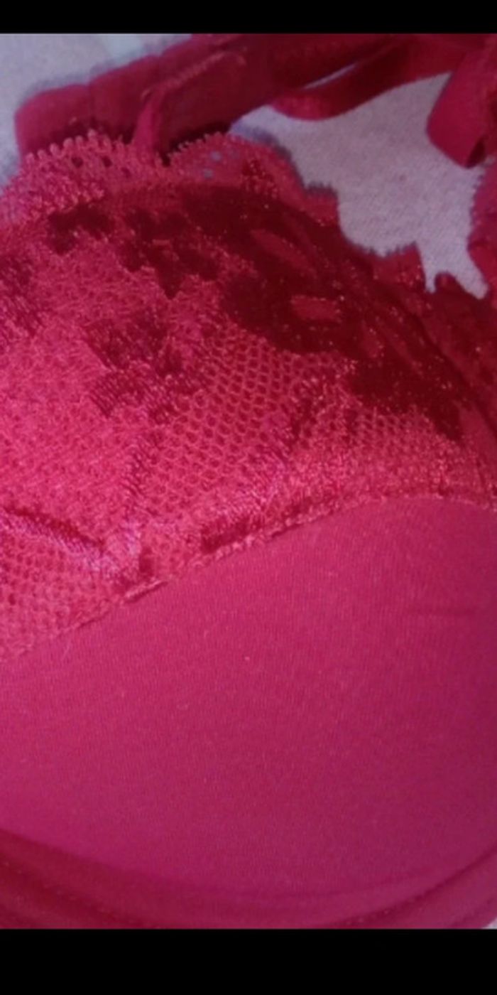 🌺 Soutient gorge taille 95 C rouge - photo numéro 2