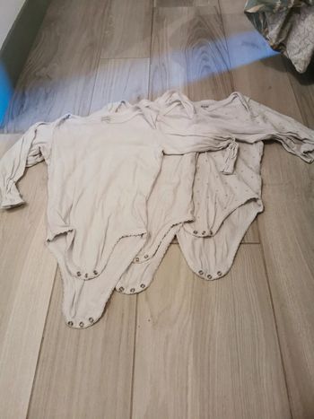 Bodies kiabi 36 mois