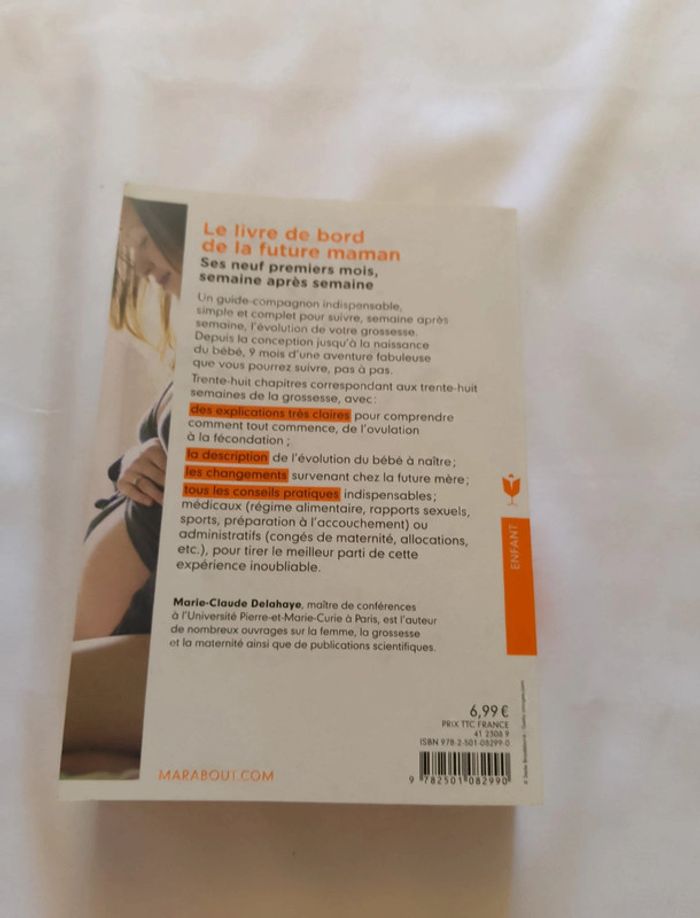 Livre de poche futur maman. - photo numéro 2