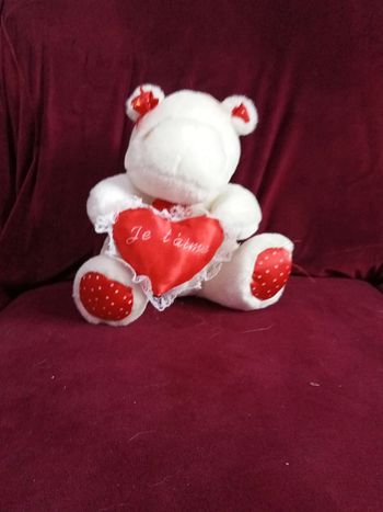 Peluche ours blanc