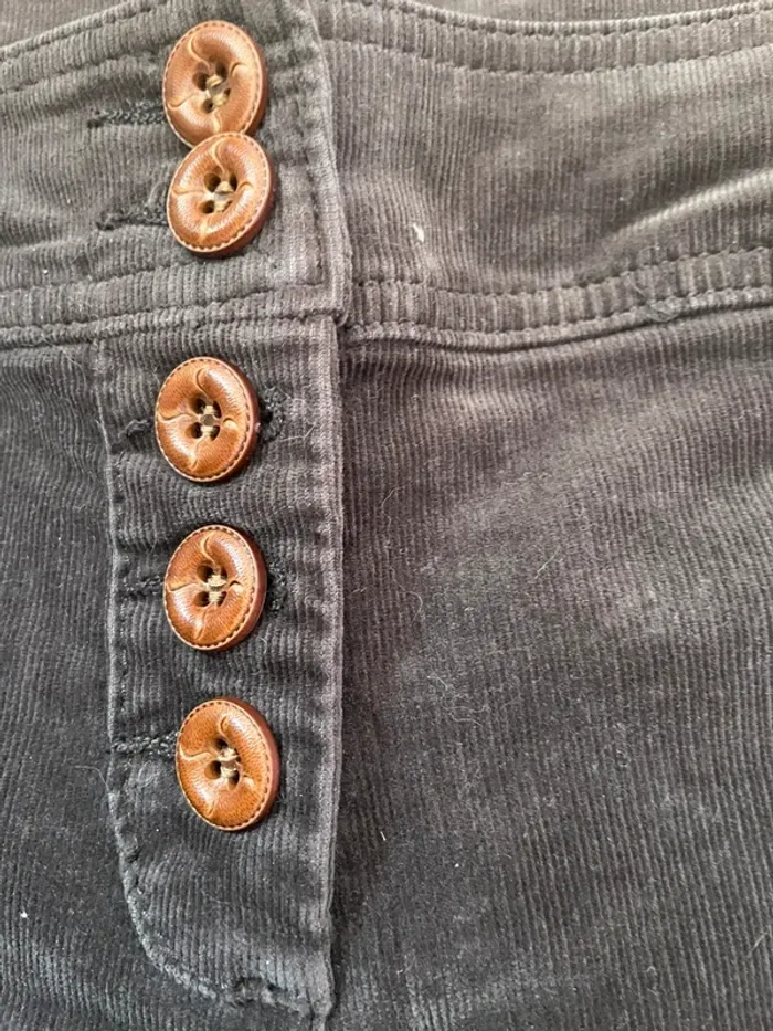 Short marron foncé neuf - photo numéro 3