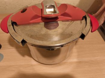 Cocotte minute/ autocuiseur Sitram 8l