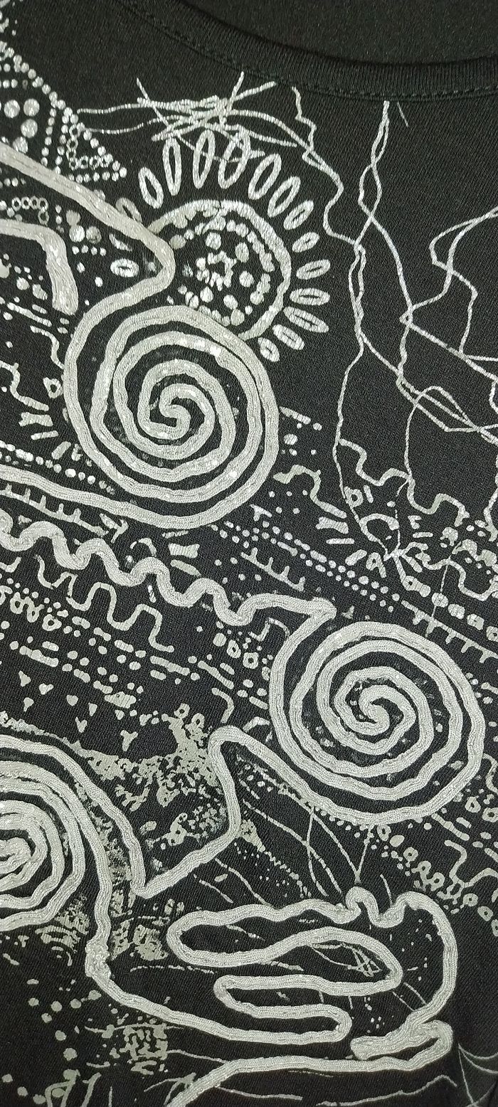 Top/ tunique/ t-shirt manches longues noir Broderies argentées taille 40/ 3 / L excellent état - photo numéro 8